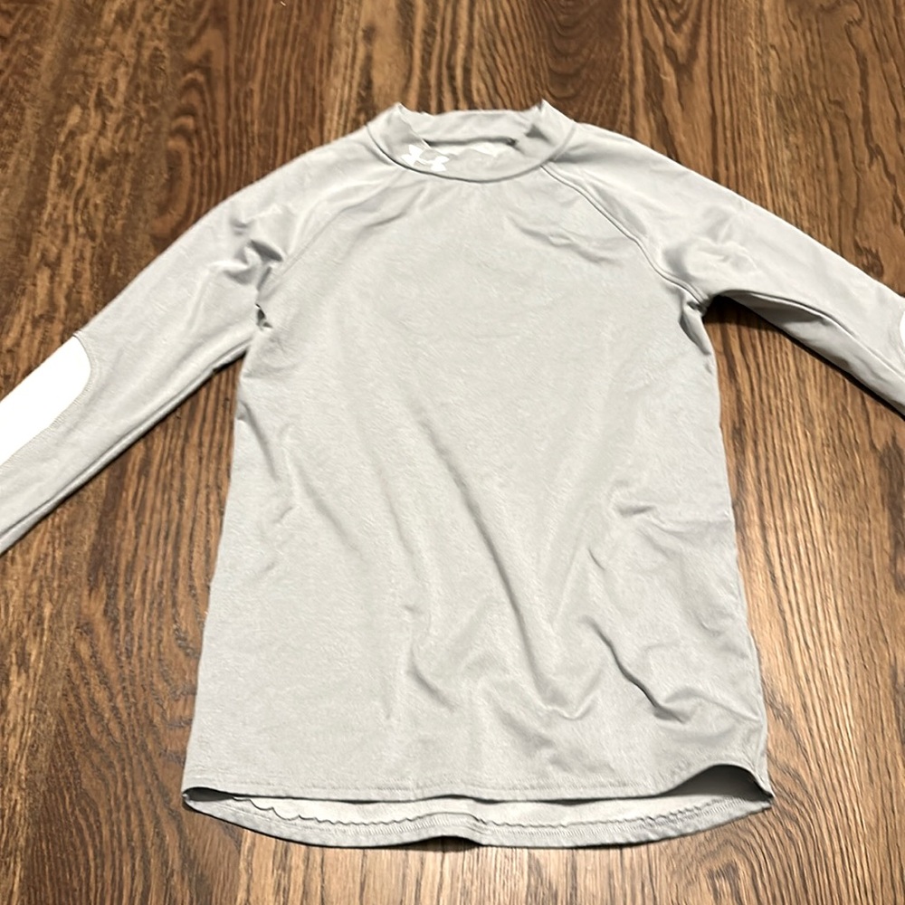 under armour long sleeve grey tee